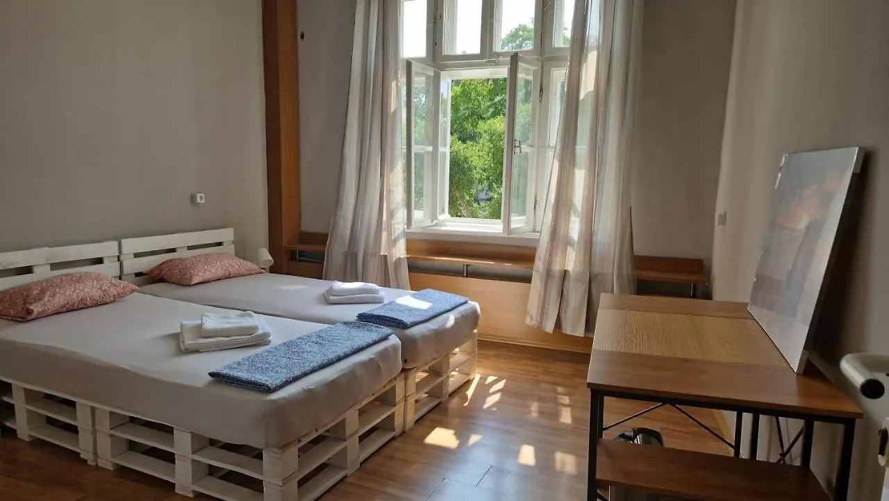 Lambo'S Corner Varna - Guest Rooms 0*,  Bulgaria