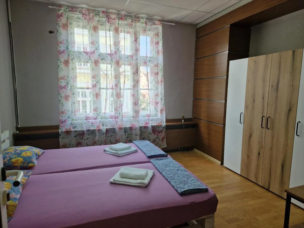 Lambo'S Corner Varna - Guest Rooms Pensjonat