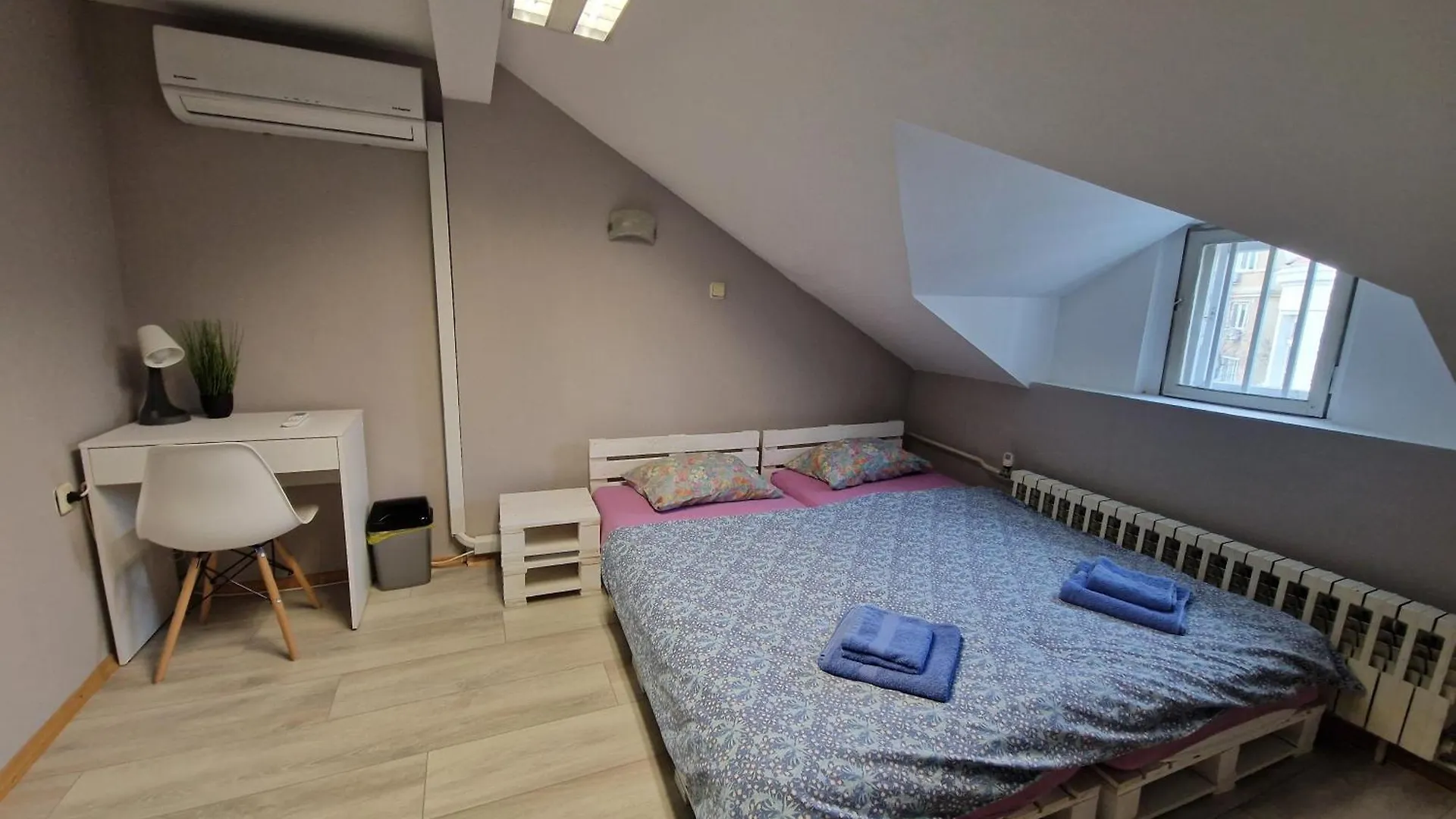 Lambo'S Corner Varna - Guest Rooms