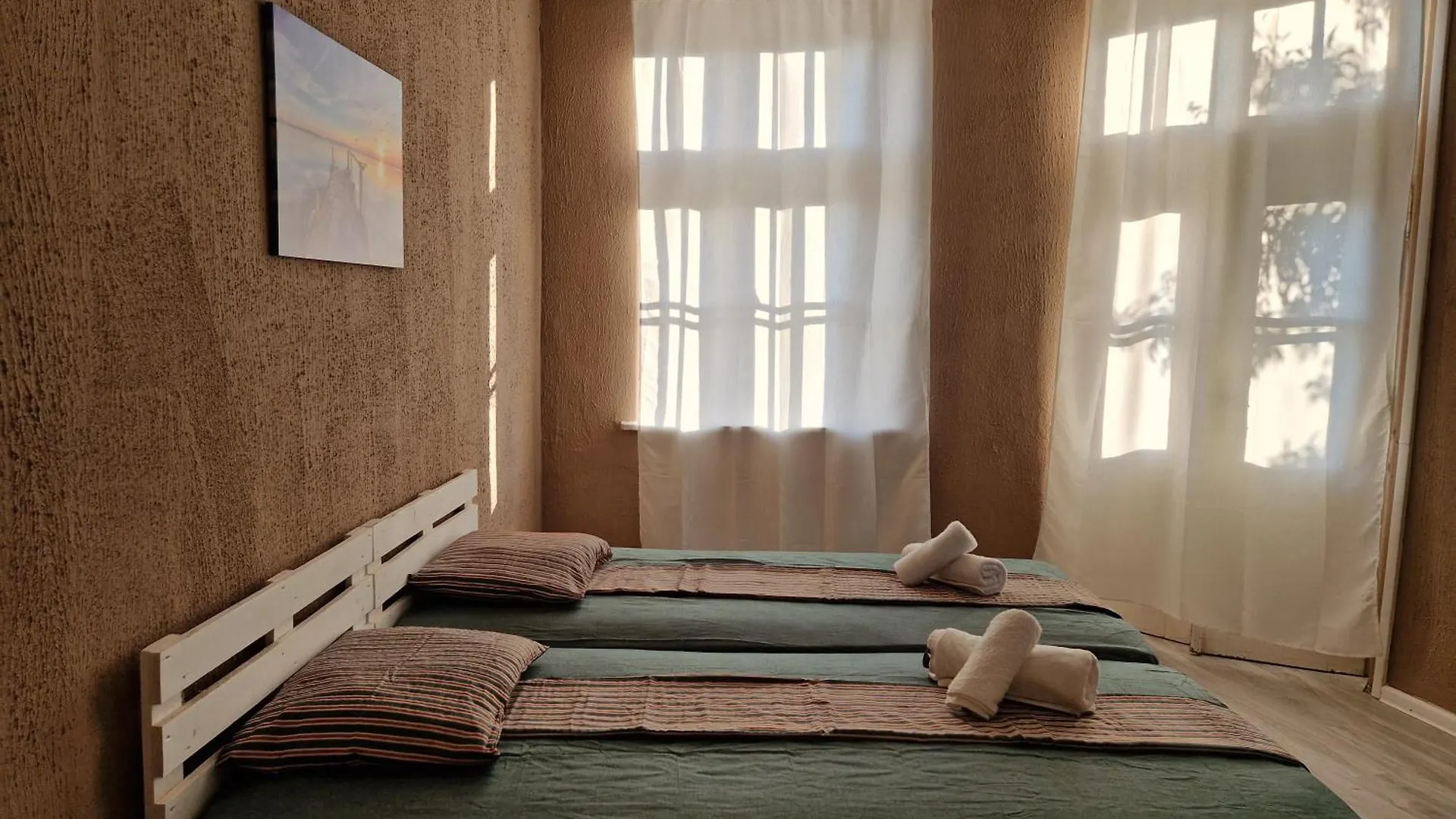Lambo'S Corner Varna - Guest Rooms 0*,