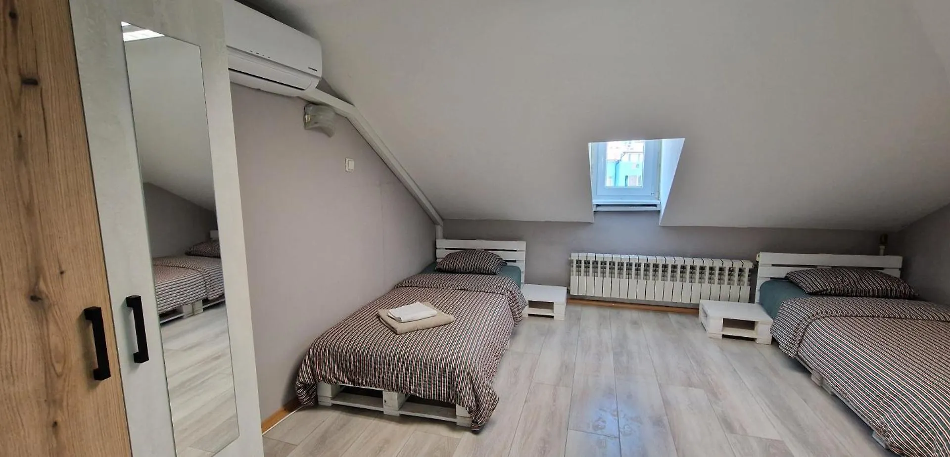 Pensjonat Lambo'S Corner Varna - Guest Rooms