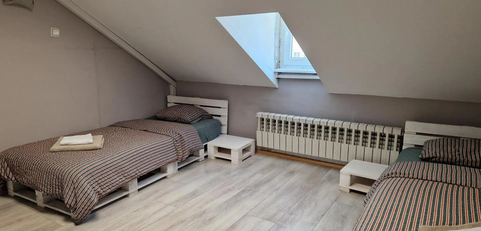 Pensjonat Lambo'S Corner Varna - Guest Rooms