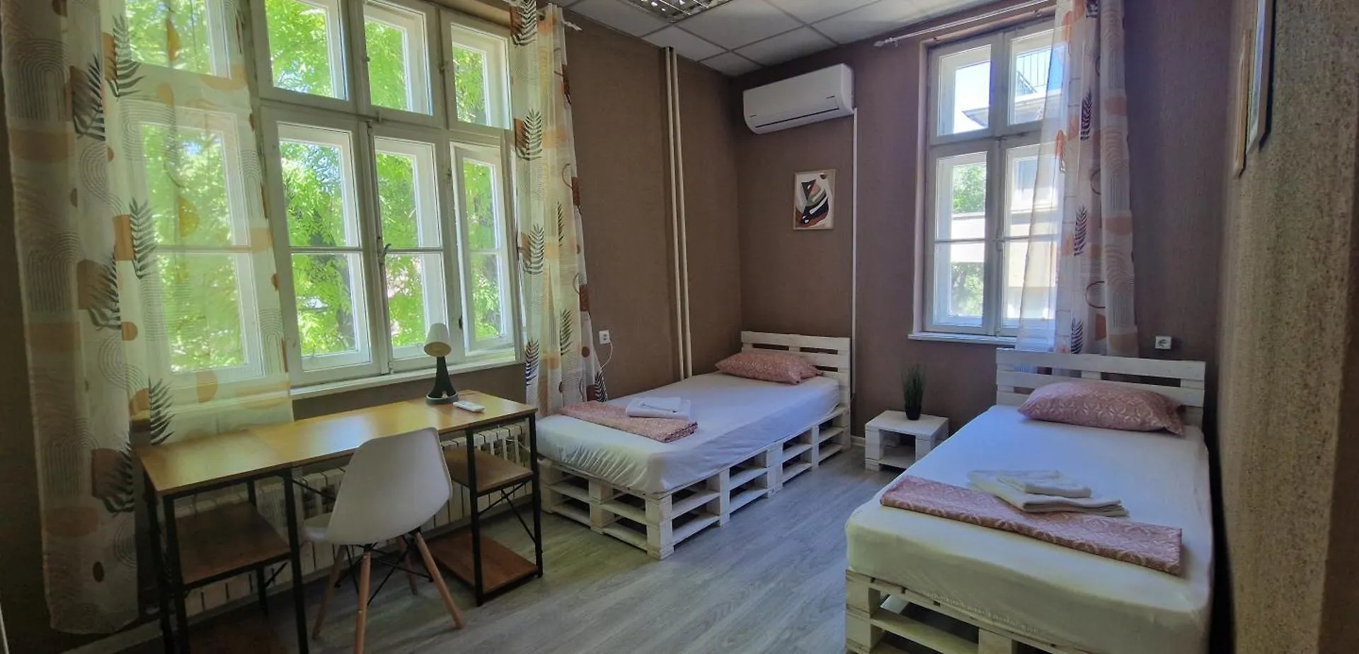 Guest house Lambo'S Corner Varna - Guest Rooms Bulgaria