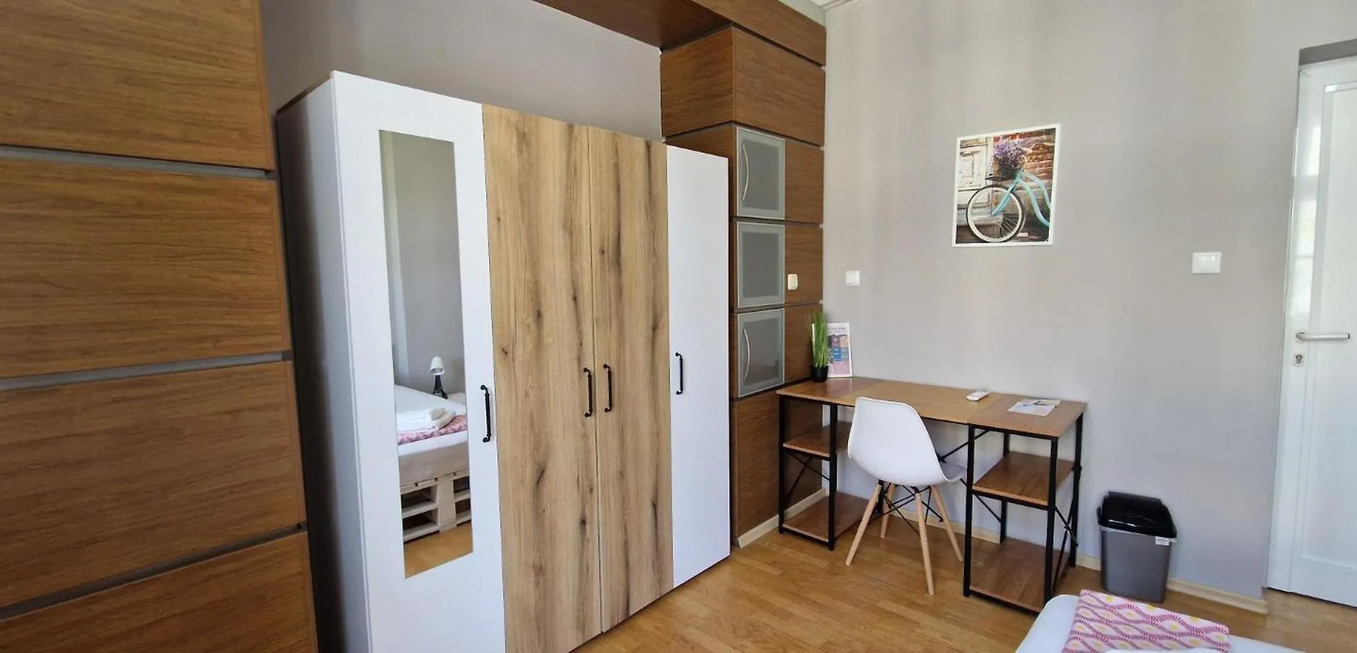 Lambo'S Corner Varna - Guest Rooms Pensjonat