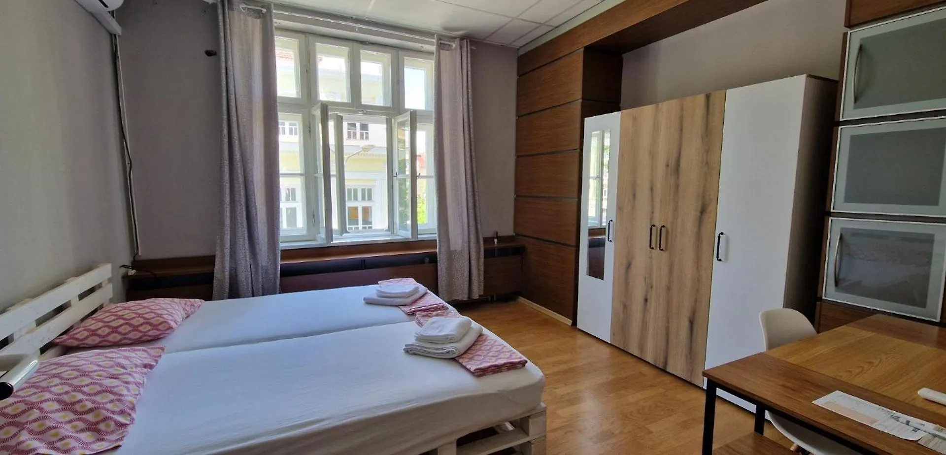 Pensjonat Lambo'S Corner Varna - Guest Rooms Bułgaria